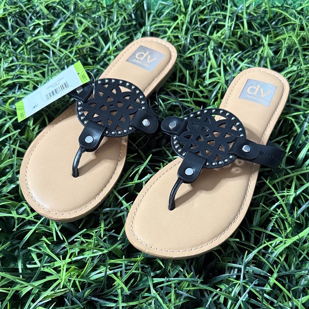 DV by Dolce Vita Women's Black and Tan Cutout Sandals